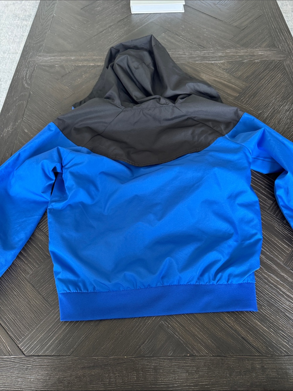 Nike Boys Windbreaker Jacket Size 7 | Blue Black Hooded Zip Up Athletic Coat - Picture 6 of 7